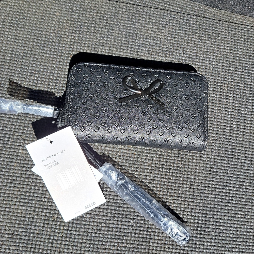 Black Wallet XOKARA Betsey Johnson
